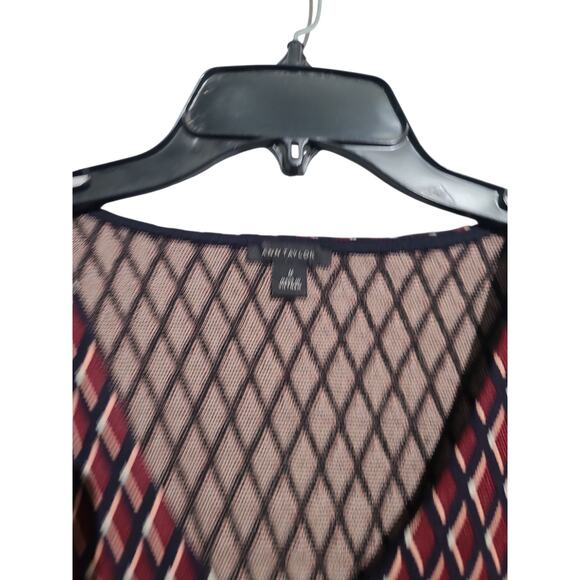 Ann Taylor Red Textured Diamond V-Neck 3/4 Bell Sleeve Blouse Sz M - Picture 3 of 6